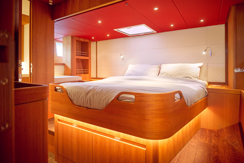 Bentley and Contest Yachts 7