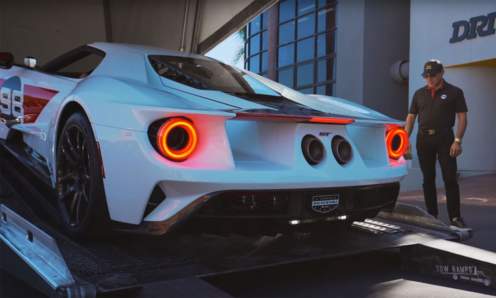 Exterior in Frozen White with accents in Race Red. Credit: Manny Khosbin YT