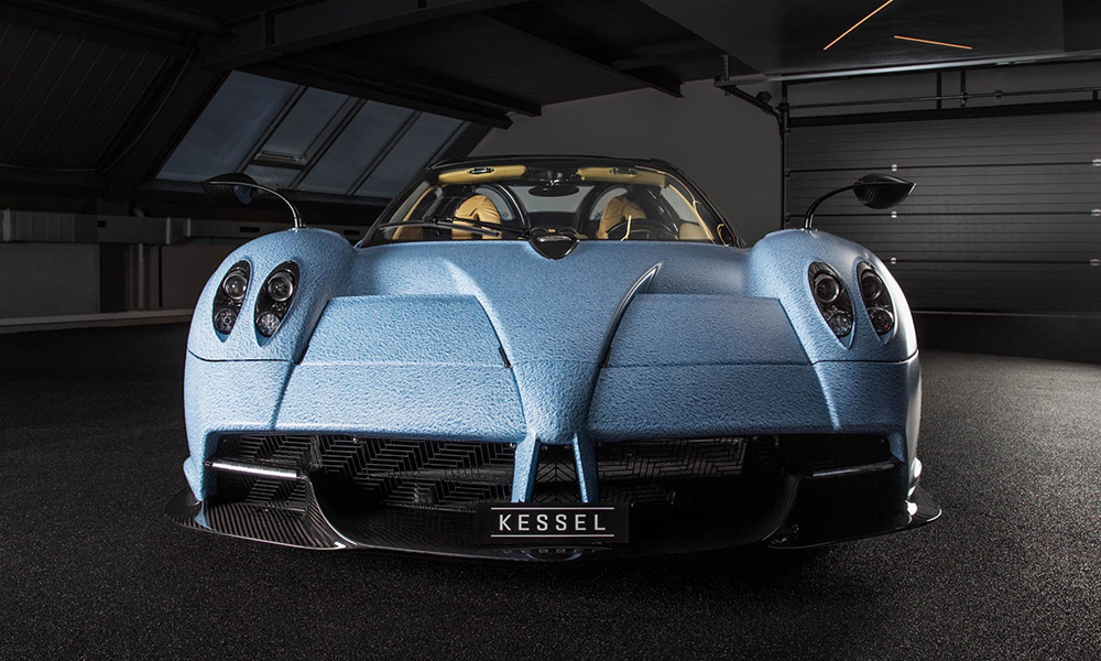 University Blue textured exterior on the one-off Pagani Huayra Roadster. Credit: Kessel/Titoloshop