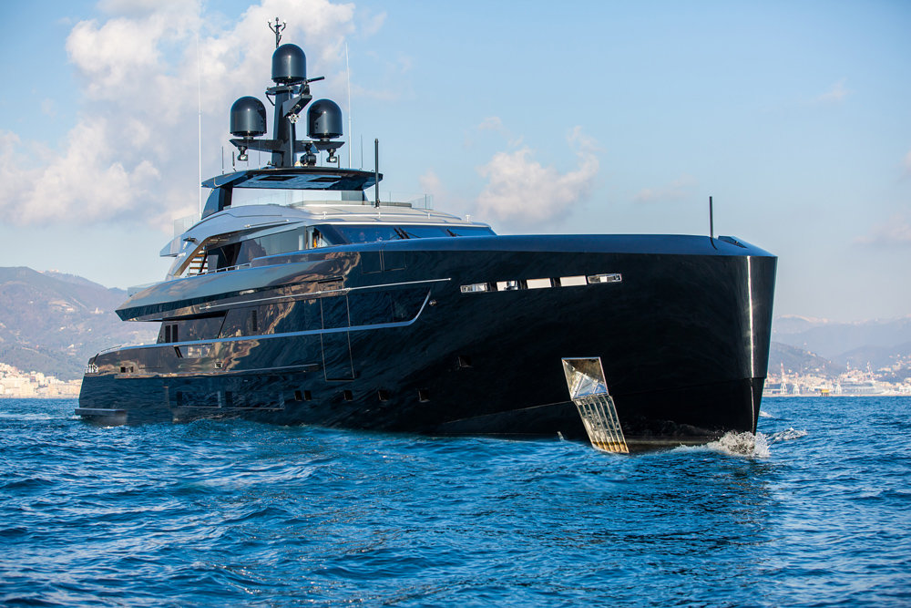 Tankoa Olokun Superyacht Cruising
