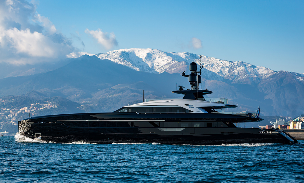 Exterior and interior design by Francesco Paszkowski. Credit: Tankoa Yachts