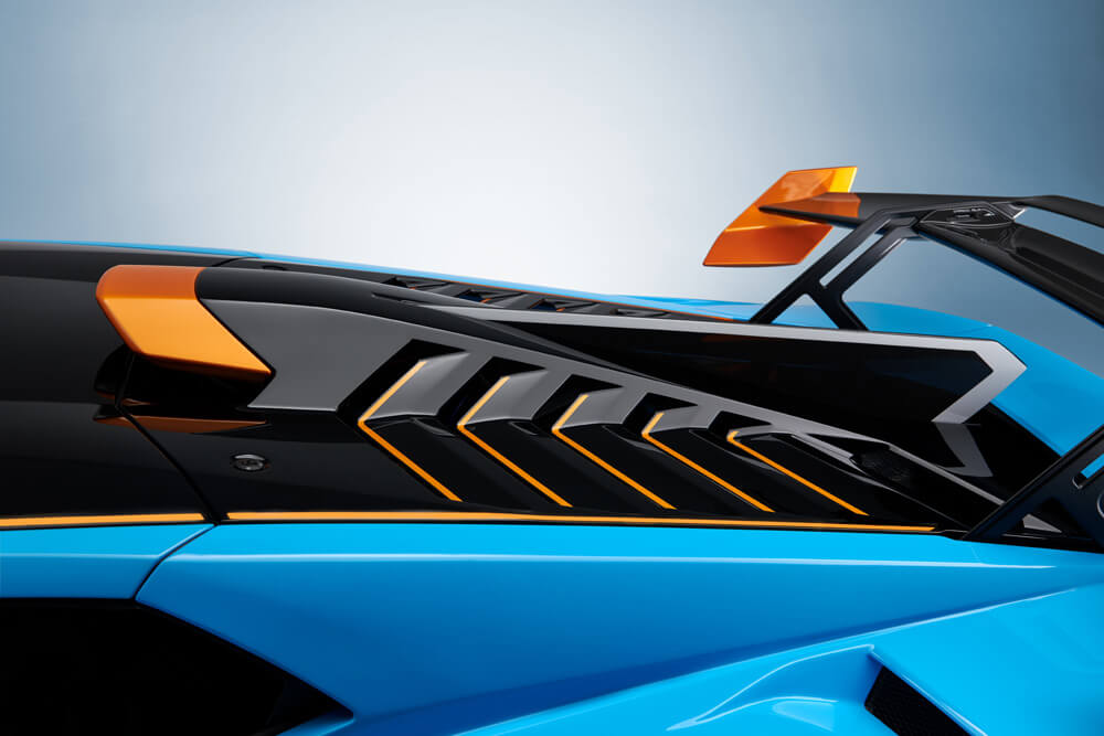 The Huracán STO features a shark fin over the engine bay. Credit: Lamborghini