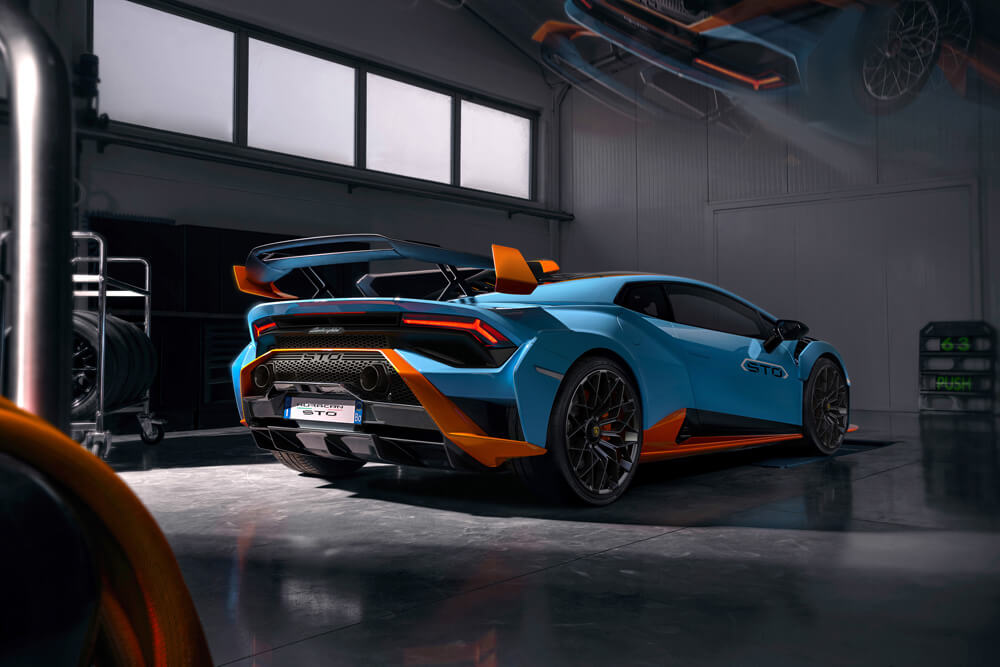 Inspired by the champion winning Huracán Super Trofeo EVO and Huracán GT3 EVO. Credit: Lamborghini 