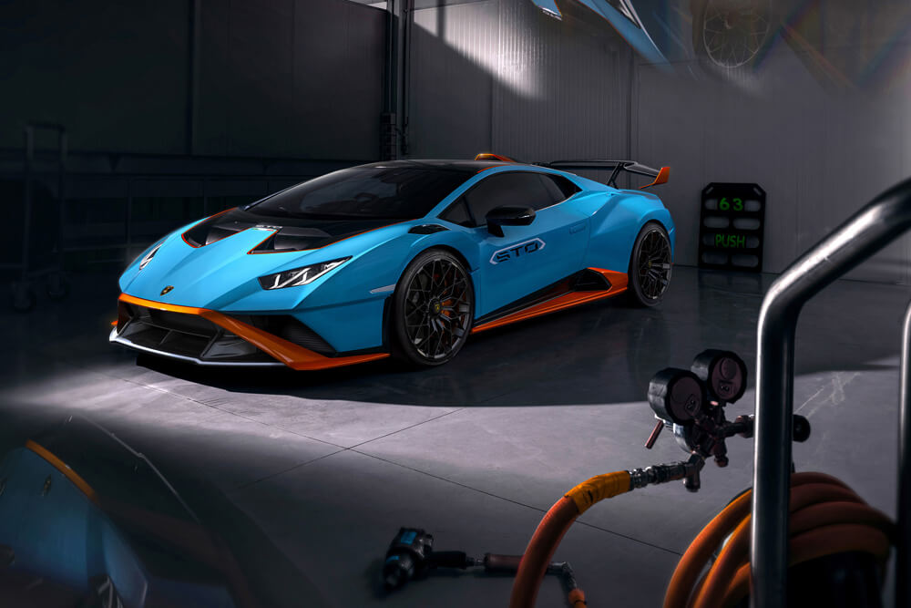 Lamborghini Huracan STO Super Trofeo Omologata Frong Side View Garage